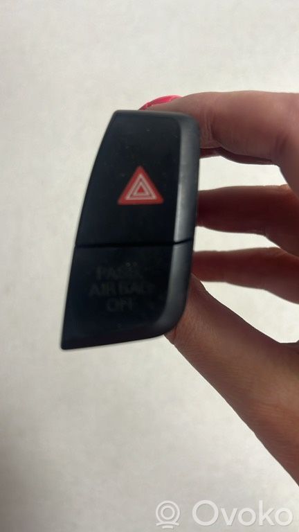 Audi A5 Sportback 8TA Hazard warning light relay 