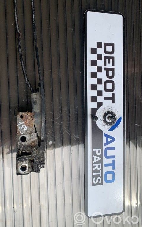 Volkswagen Golf V Spyna variklio dangčio 