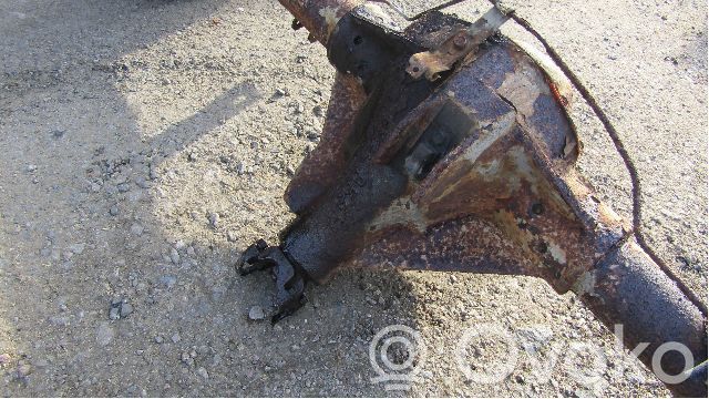Ford E250 Trave dell'asse posteriore 