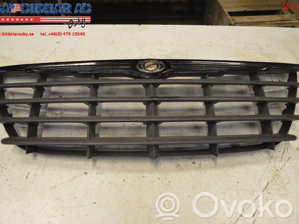 Chrysler Voyager Front bumper lower grill 