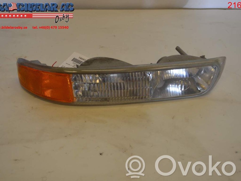 Chevrolet Tahoe Front indicator light 