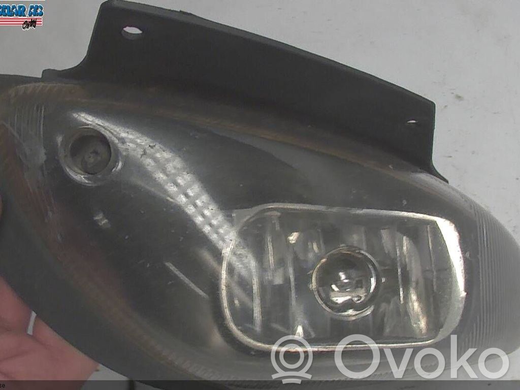 Chrysler 300M Etusumuvalo 