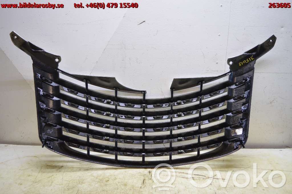 Chrysler PT Cruiser Front bumper lower grill 