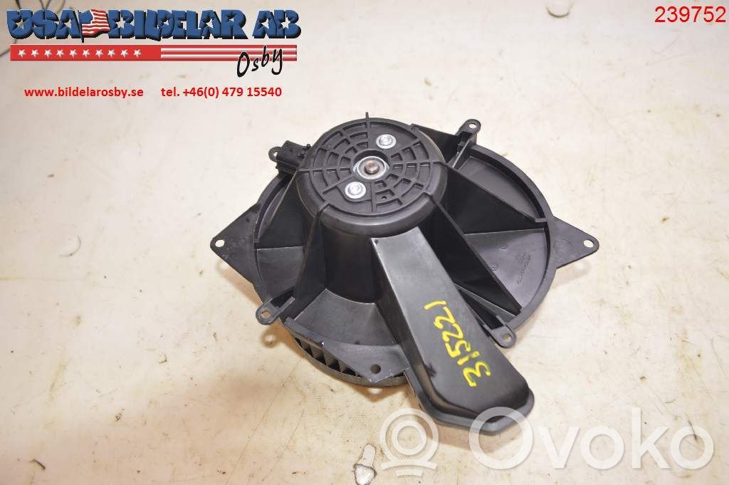 Chrysler 300 - 300C Mazā radiatora ventilators 