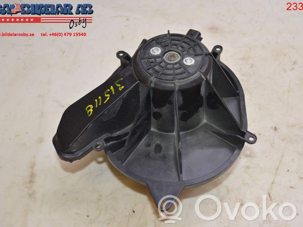 Chrysler 300 - 300C Mazā radiatora ventilators 