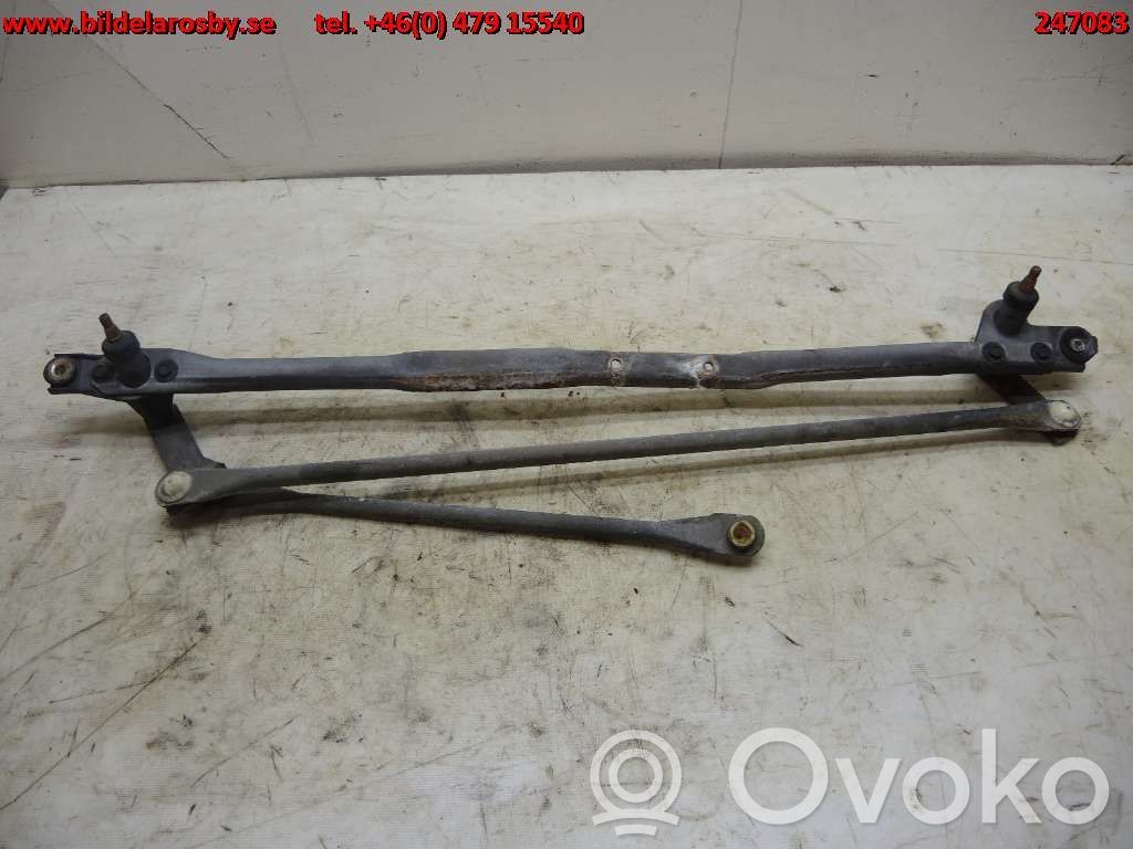 Chevrolet Silverado Front wiper linkage 