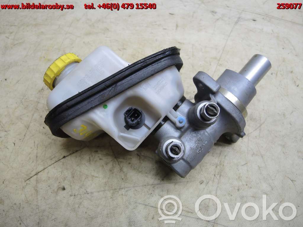 Chrysler 300 - 300C Master brake cylinder 