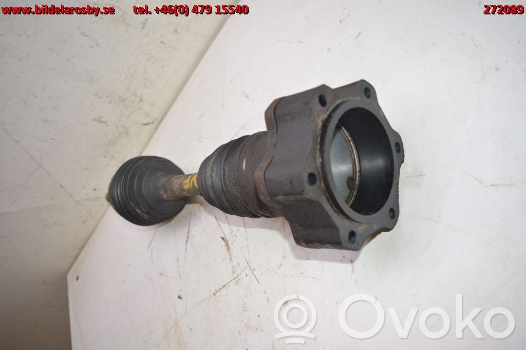 Chevrolet Silverado Front driveshaft 