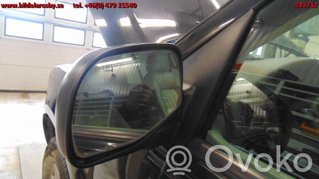 Mercury Mountaineer Front door electric wing mirror 