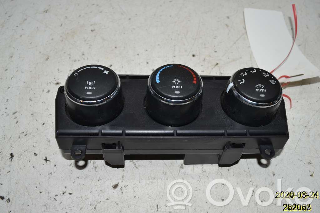 Dodge Nitro Climate control unit 