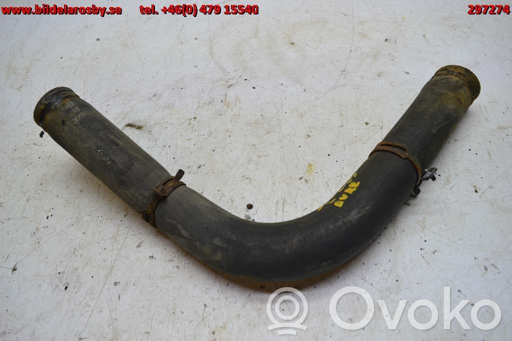 Engine coolant pipe/hose