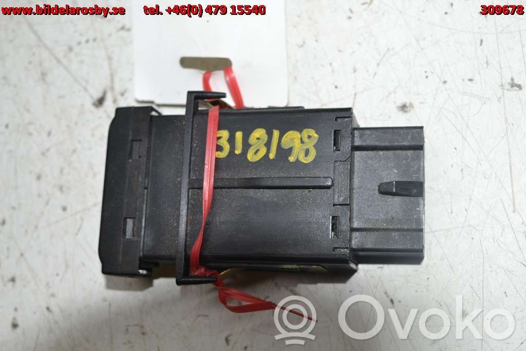 Interruptor del elevalunas eléctrico   F4ZB19A328AA
