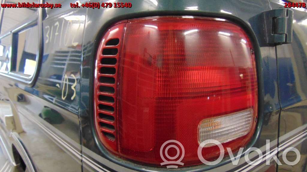 Dodge VAN B200 - 250 Luci posteriori 