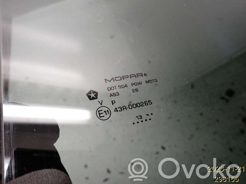 Dodge RAM aizmugurējo durvju stikls 