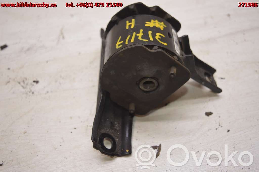 Engine mounting bracket   489AD