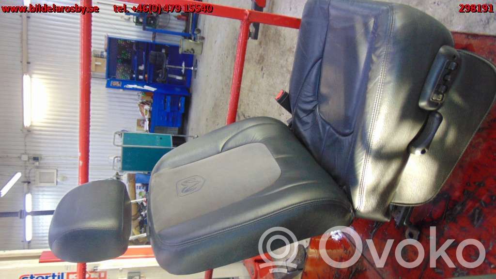 Dodge RAM Front passenger seat 