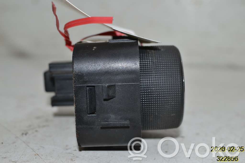Chevrolet Silverado Light switch 