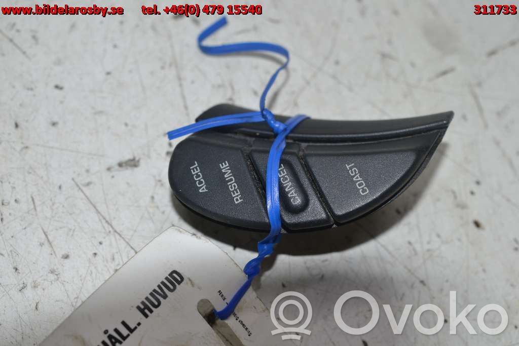 Dodge RAM Interruptor del control de crucero 