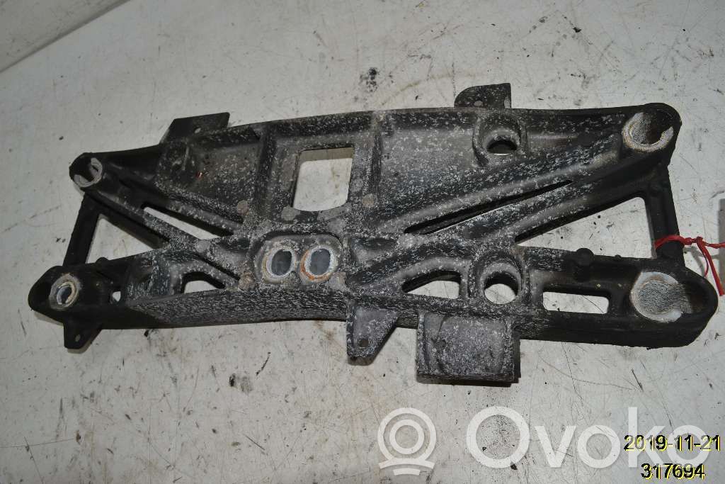 Dodge Charger Gearbox mounting bracket 