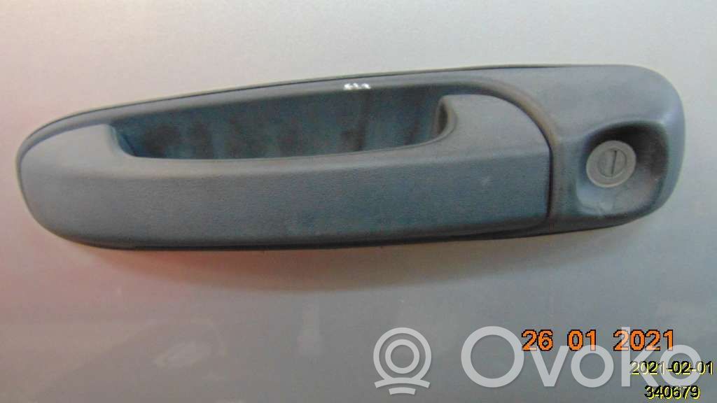 Jeep Cherokee Manecilla externa puerta delantera 