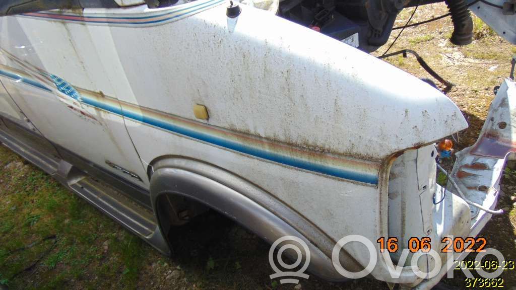 Chevrolet Express Sparnas 