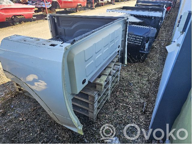Pickup box   15501083A