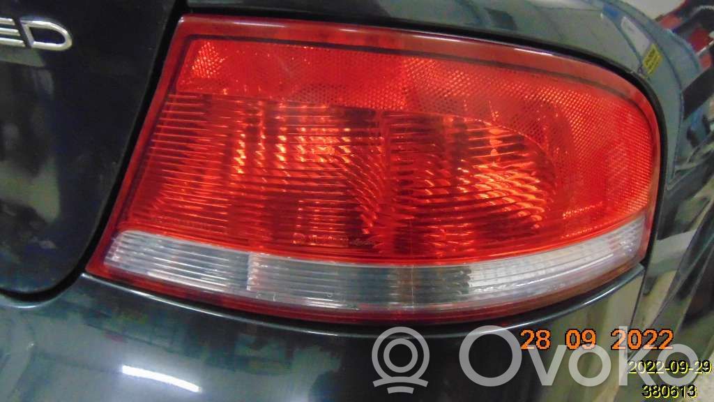 Chrysler Sebring (ST-22 - JR) Rear/tail lights 
