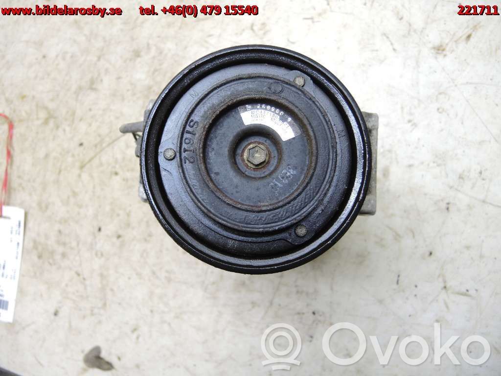 Ilmastointilaitteen kompressorin pumppu (A/C)   68200612,25698006