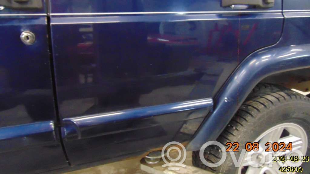 Jeep Cherokee Takaovi 