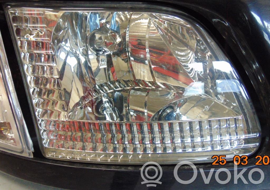 Lampa przednia   11401485R