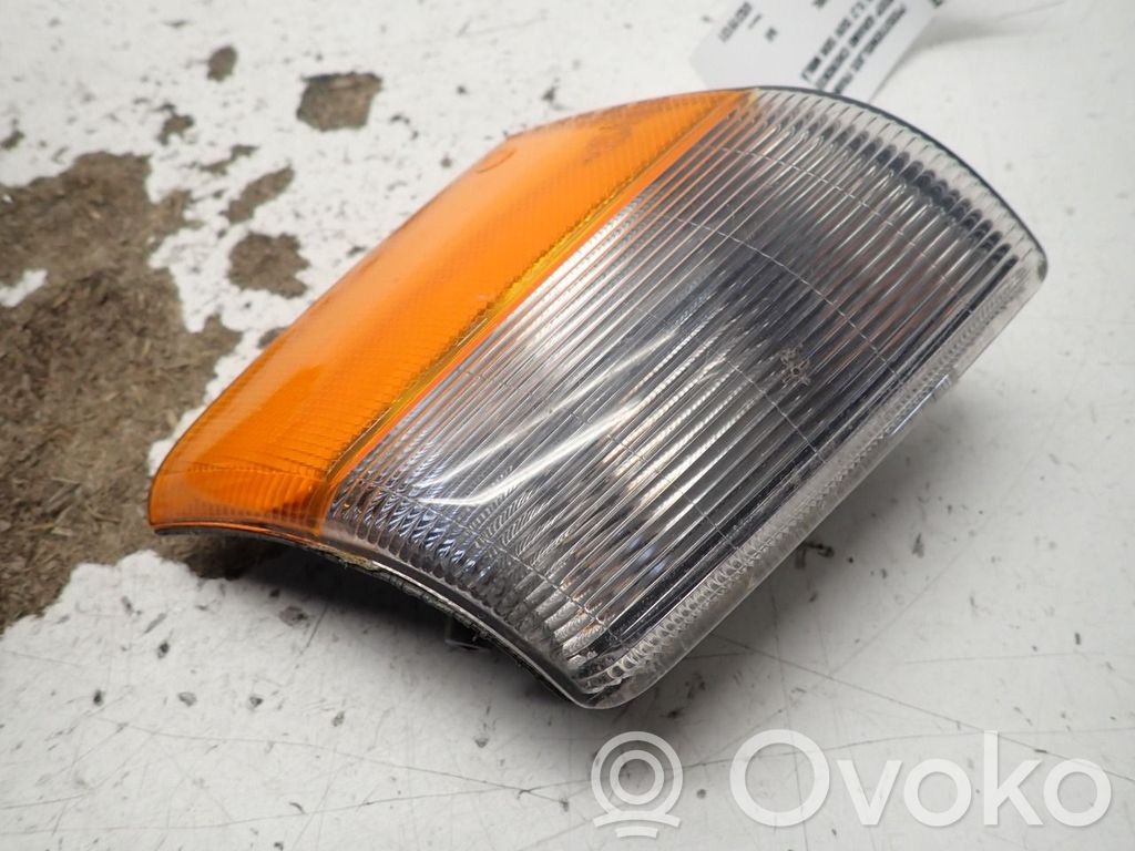 Jeep Grand Cherokee Front indicator light 