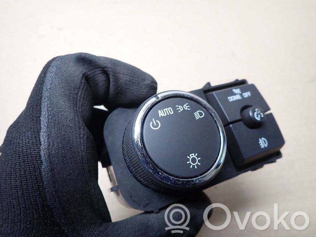 Chevrolet Silverado Light switch 