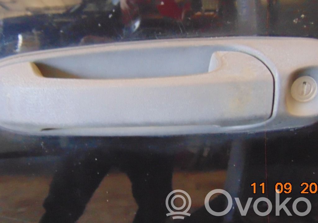 Jeep Cherokee Manecilla externa puerta delantera 