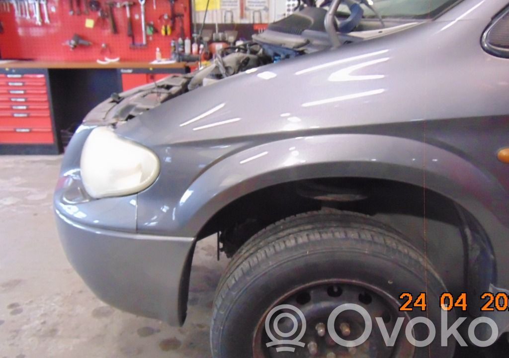 Chrysler Voyager Spārns 