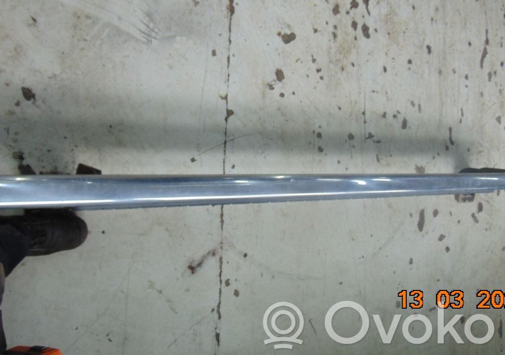 Orurowanie boczne progów SUV'a   68144266AC