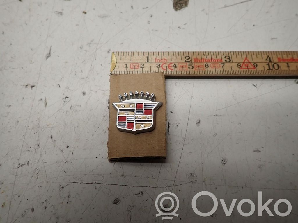 Cadillac DeVille Gamintojo ženkliukas 