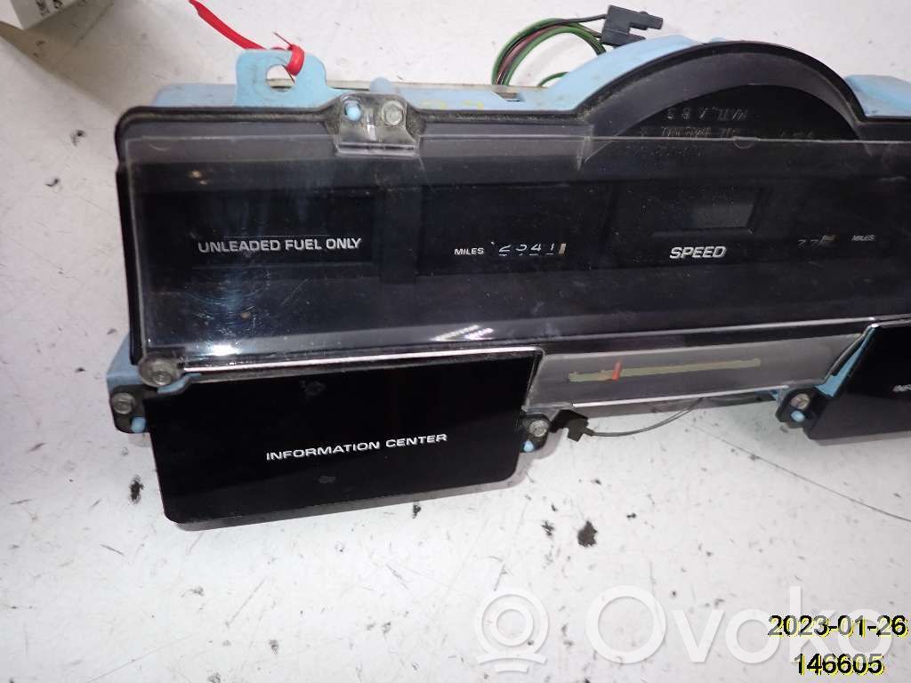 Cadillac STS Seville Vitezometru (grup de instrumente) 