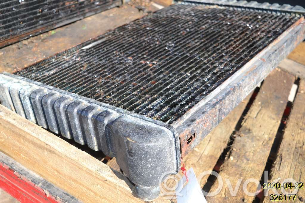 Coolant radiator   675001594