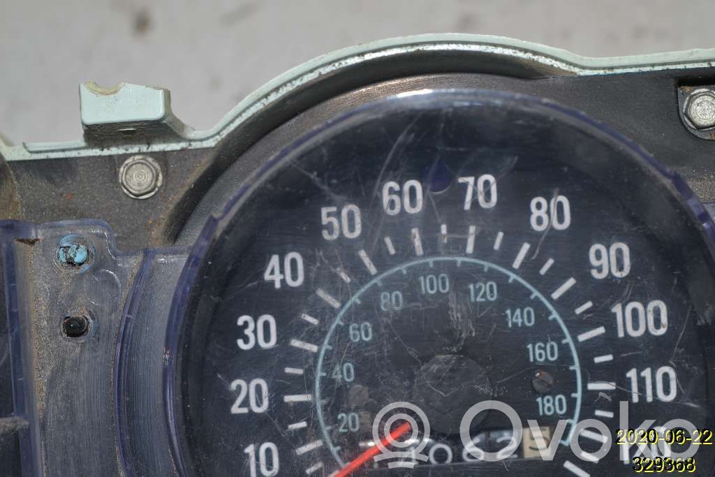 Geschwindigkeitsmesser Cockpit   25700570