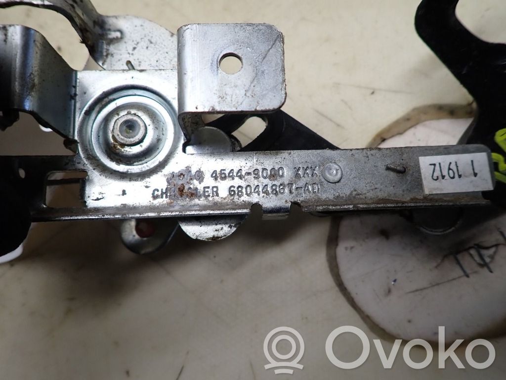 Dodge RAM Aizmugurējā pārsega slēdzene 