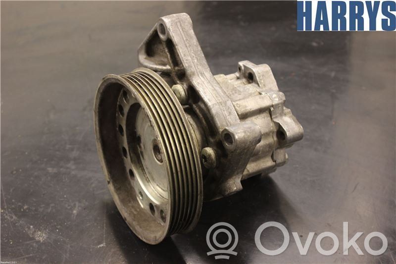 Volvo S80 Ohjaustehostimen pumppu 