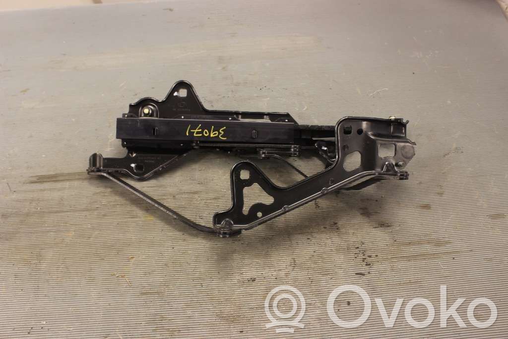 Volvo C70 Tailgate/trunk/boot hinge 