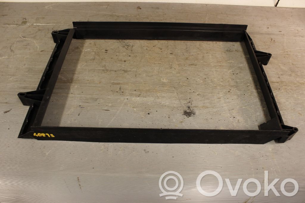 Volvo V70 Suport panou fixare radiatoare 