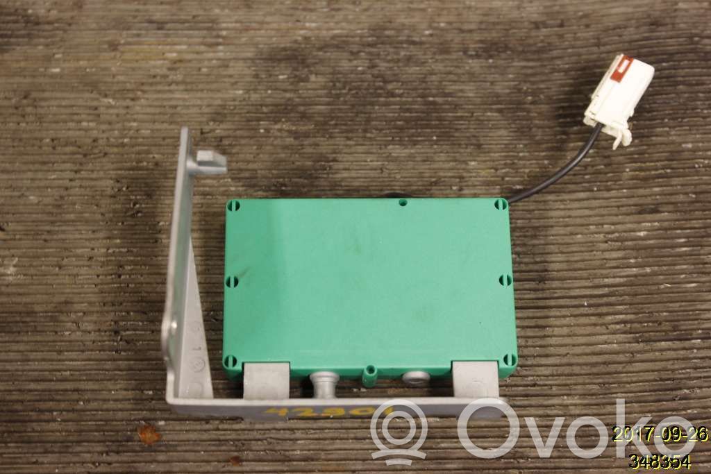 Volvo V70 Antenos stiprintuvas 