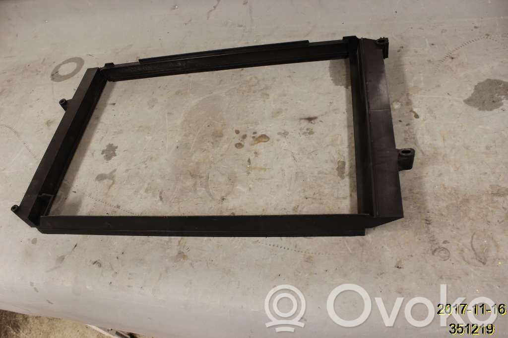 Volvo V70 Suport panou fixare radiatoare 