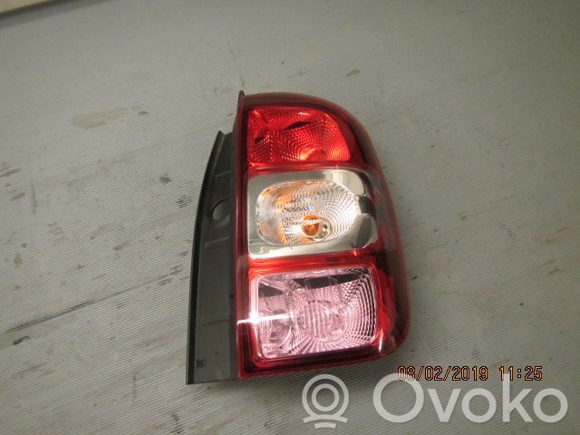 Dacia Duster Rear/tail lights 