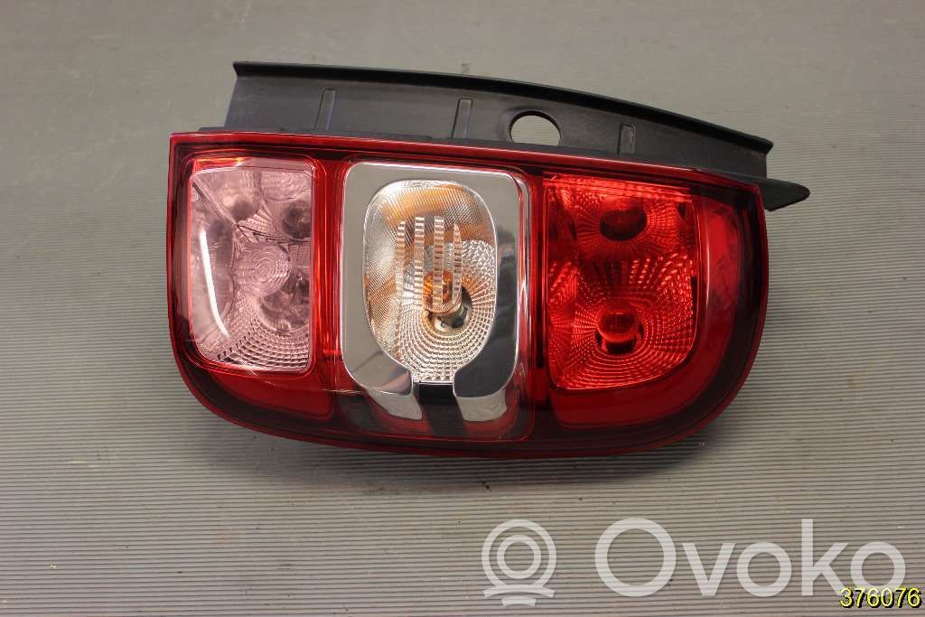 Dacia Duster Rear/tail lights 