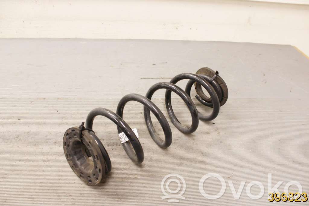 Volvo XC40 Arc elicoidal spate 
