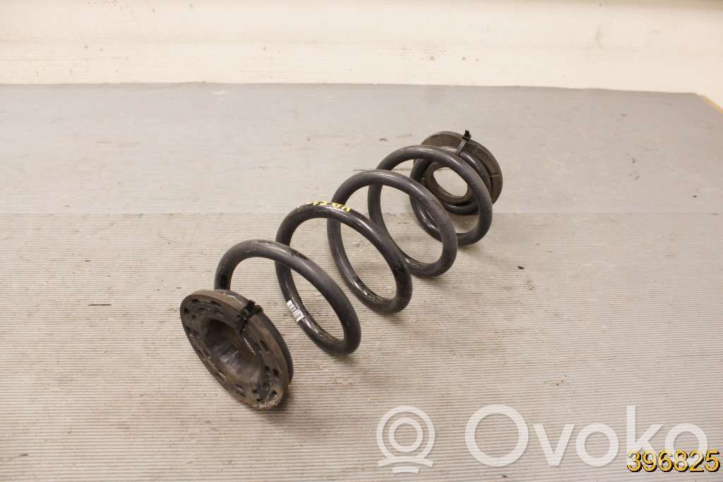 Volvo XC40 Arc elicoidal spate 