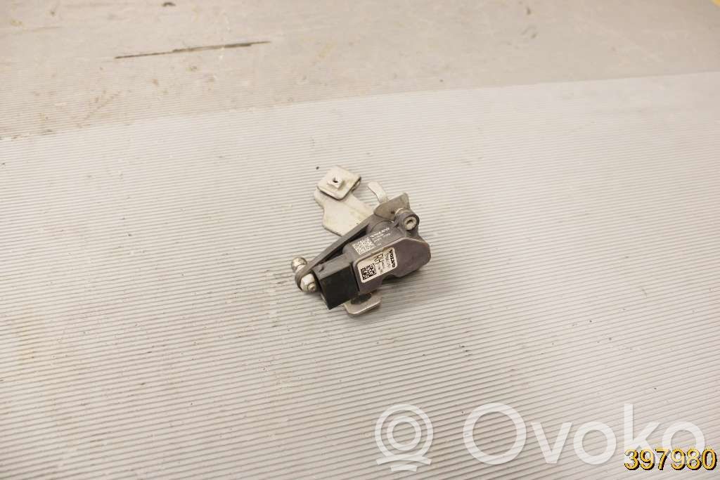 Volvo S90, V90 Headlight/headlamp level sensor 